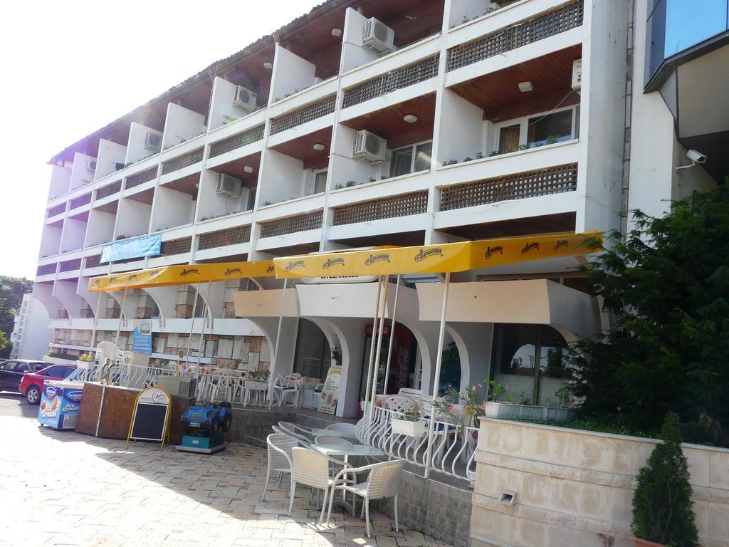 Family Hotel Balchik Exterior photo
