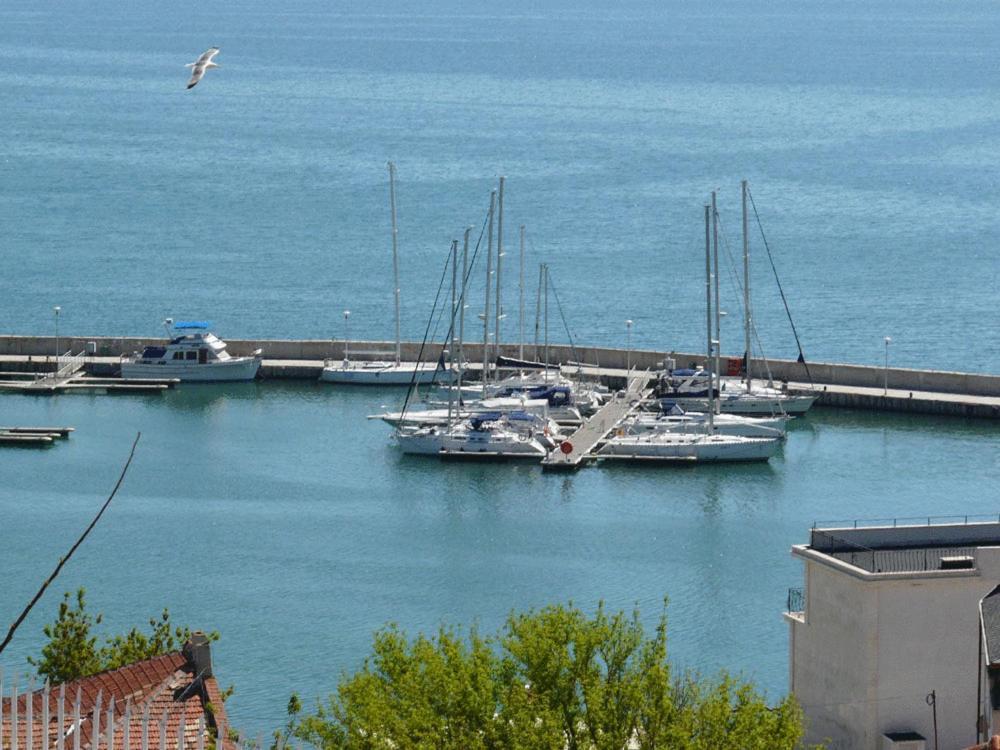 Family Hotel Balchik Exterior photo