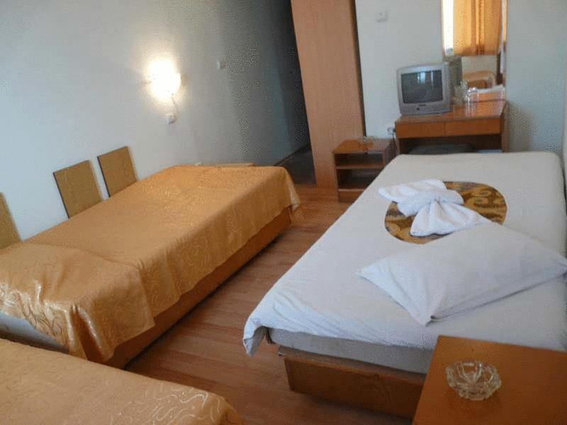 Family Hotel Balchik Exterior photo