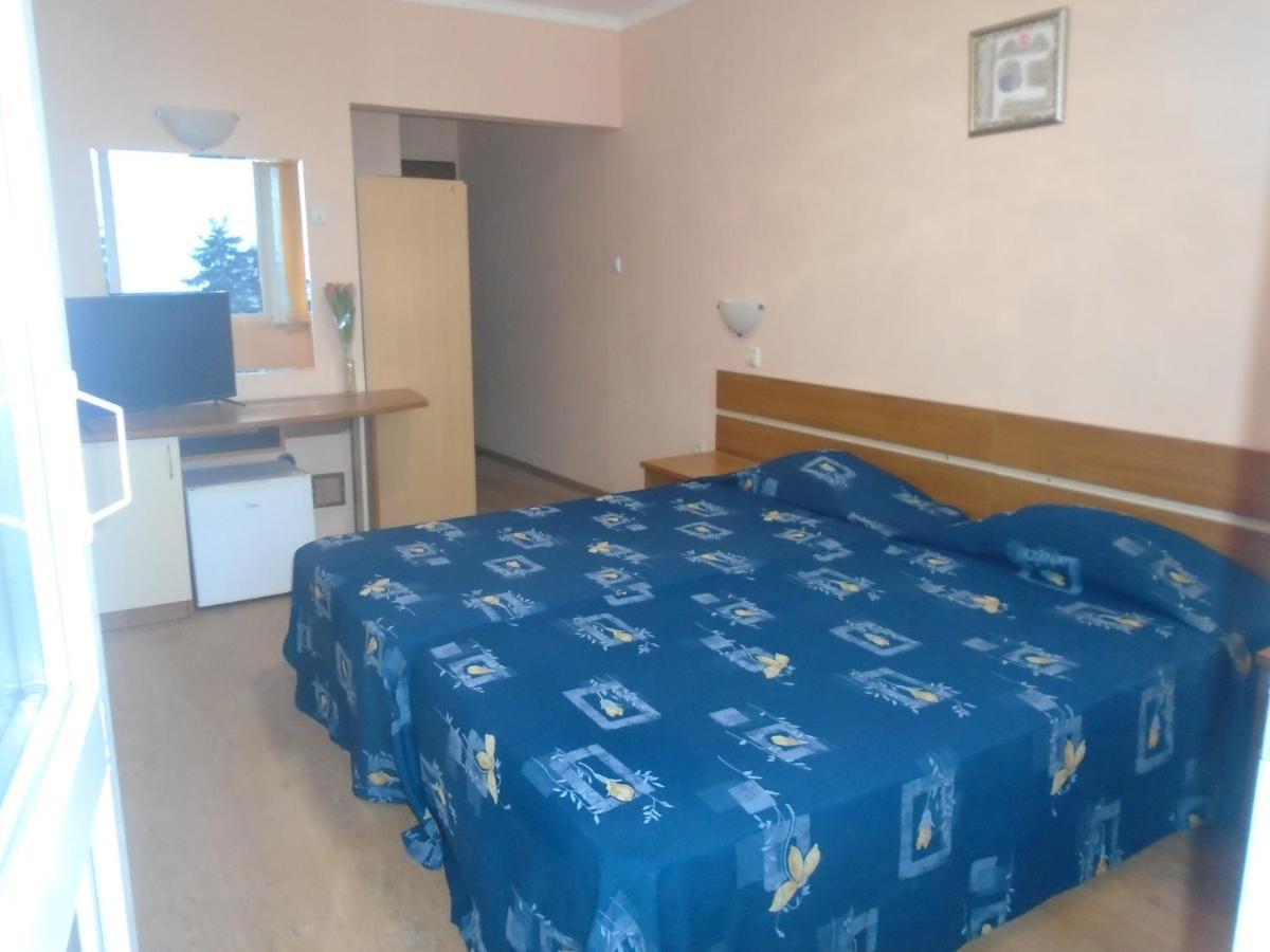 Family Hotel Balchik Exterior photo